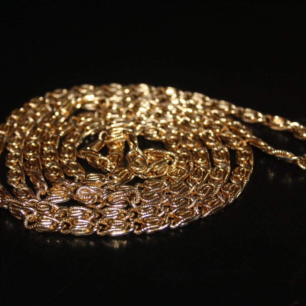 Gold 32" Linked Chain Beautiful Double Or Single - image 4